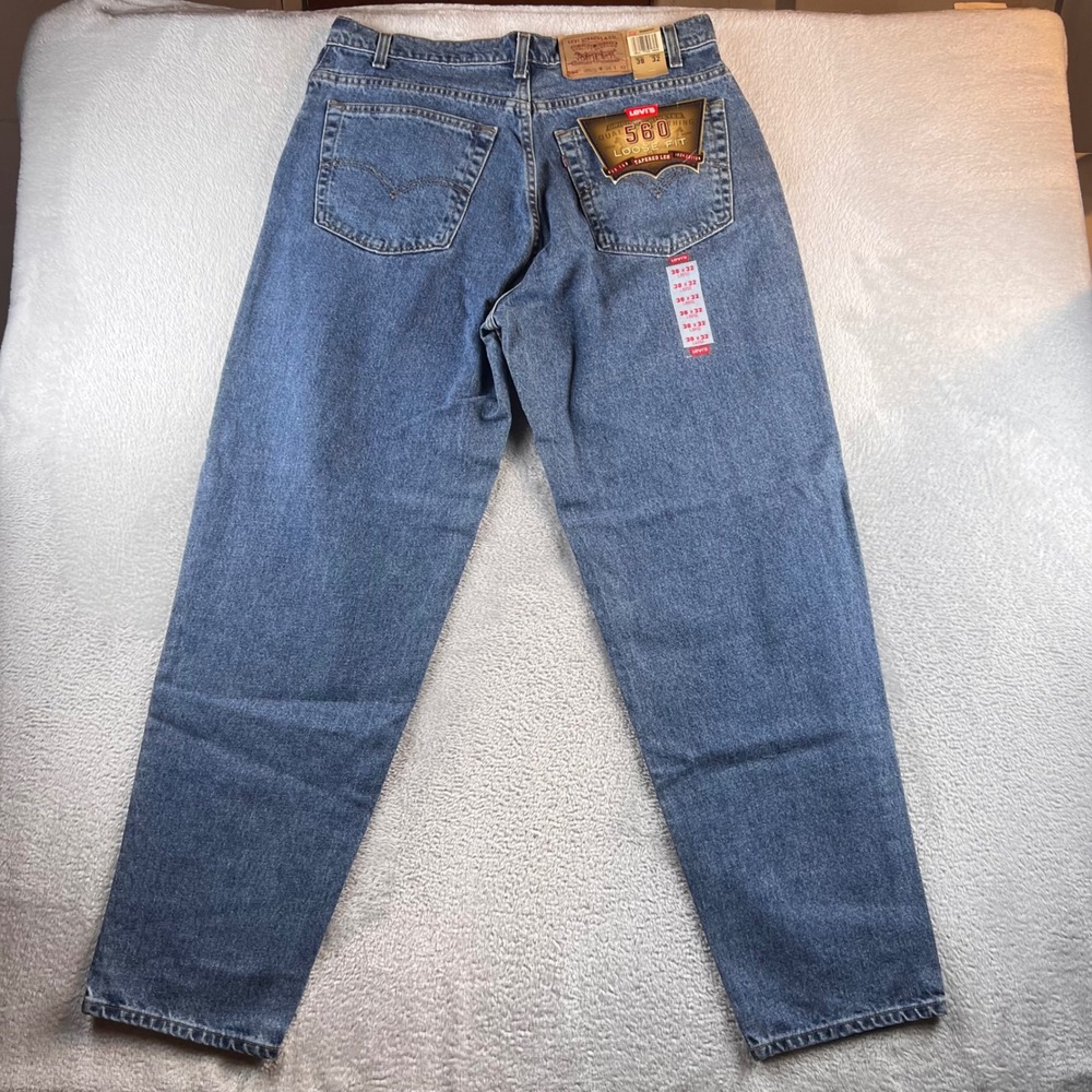 VTG Levis 560 Loose Fit Jeans Mens 38x32 Blue Tapered Made in USA NWT Deadstock